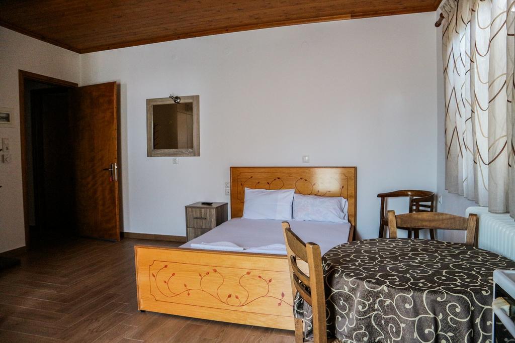 Hotel Elatofilito Athamanio Ngoại thất bức ảnh