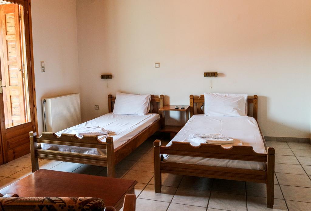Hotel Elatofilito Athamanio Ngoại thất bức ảnh